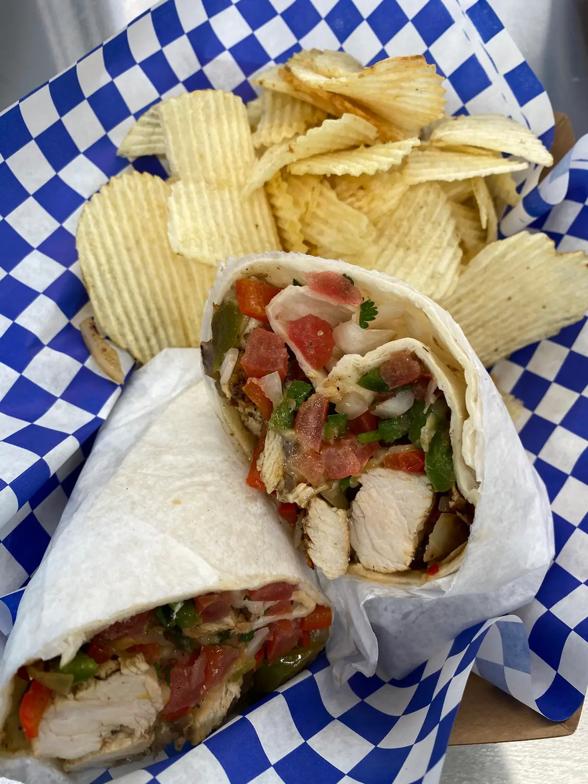 Capital City Wraps food truck catering in East Park, AL