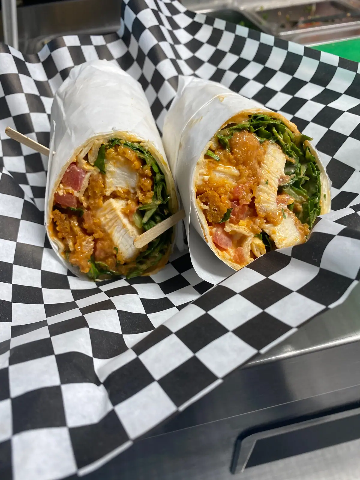 Capital City Wraps food truck catering in Gladlane Estates, AL