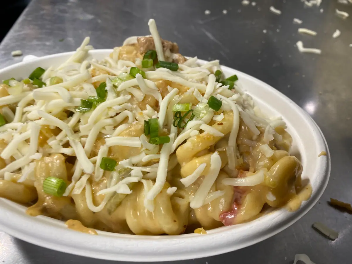 Mac 'N Cheese catering from a local food truck