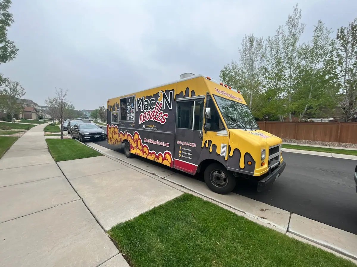 Mac N Noodles catering