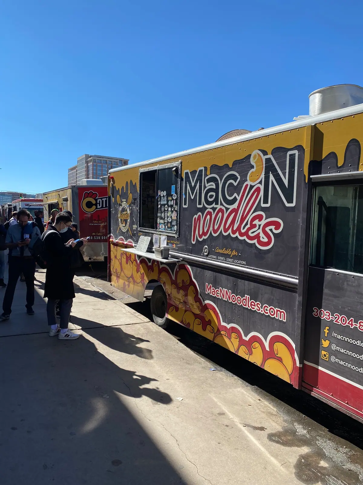 Mac N Noodles catering