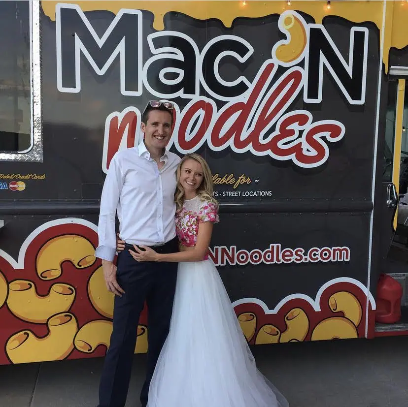Mac N Noodles catering