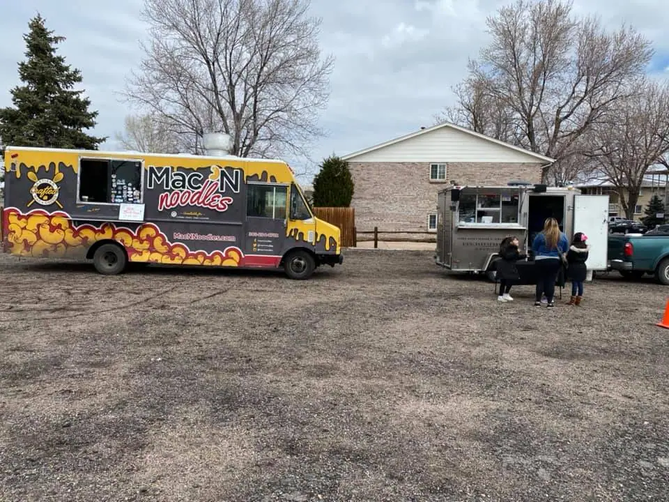 Mac N Noodles catering