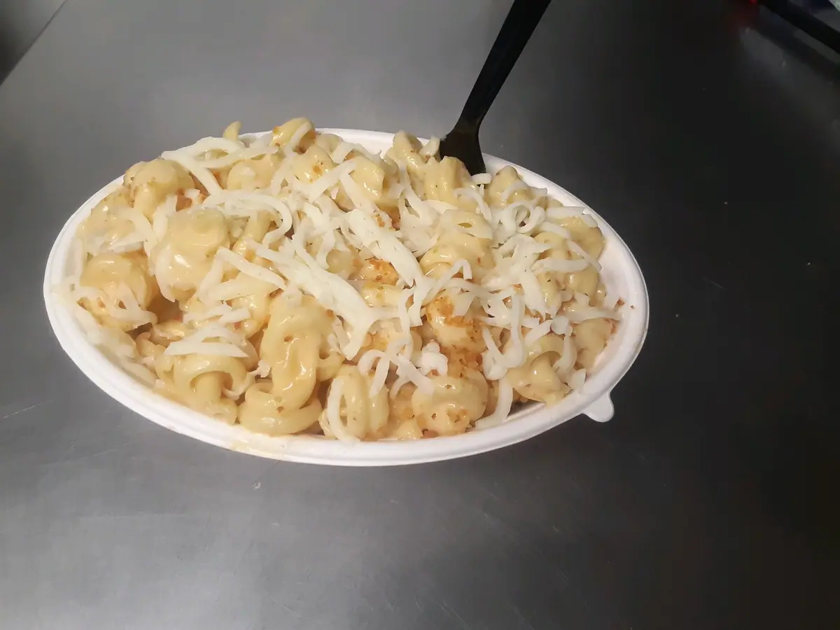 Mac N Noodles food truck catering in Milan, GA
