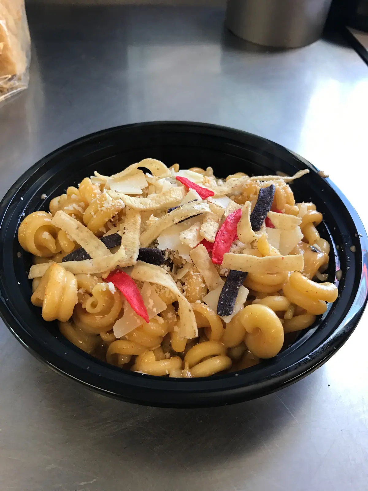 Mac N Noodles food truck catering in Longview Estates, GA