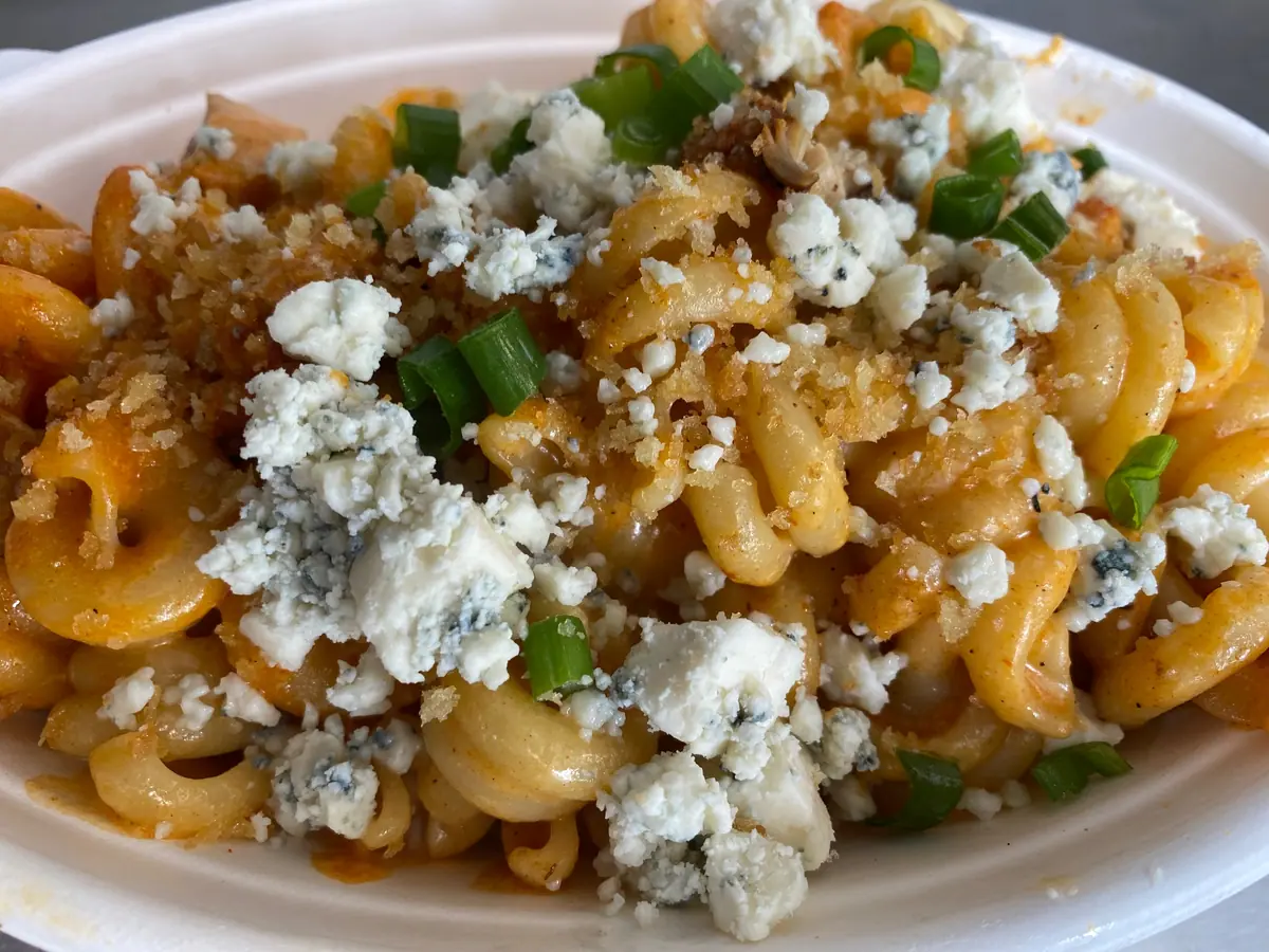 Mac N Noodles food truck catering in Ormewood, GA