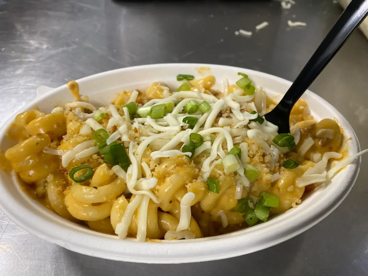 Mac N Noodles food truck catering in Newtown, GA