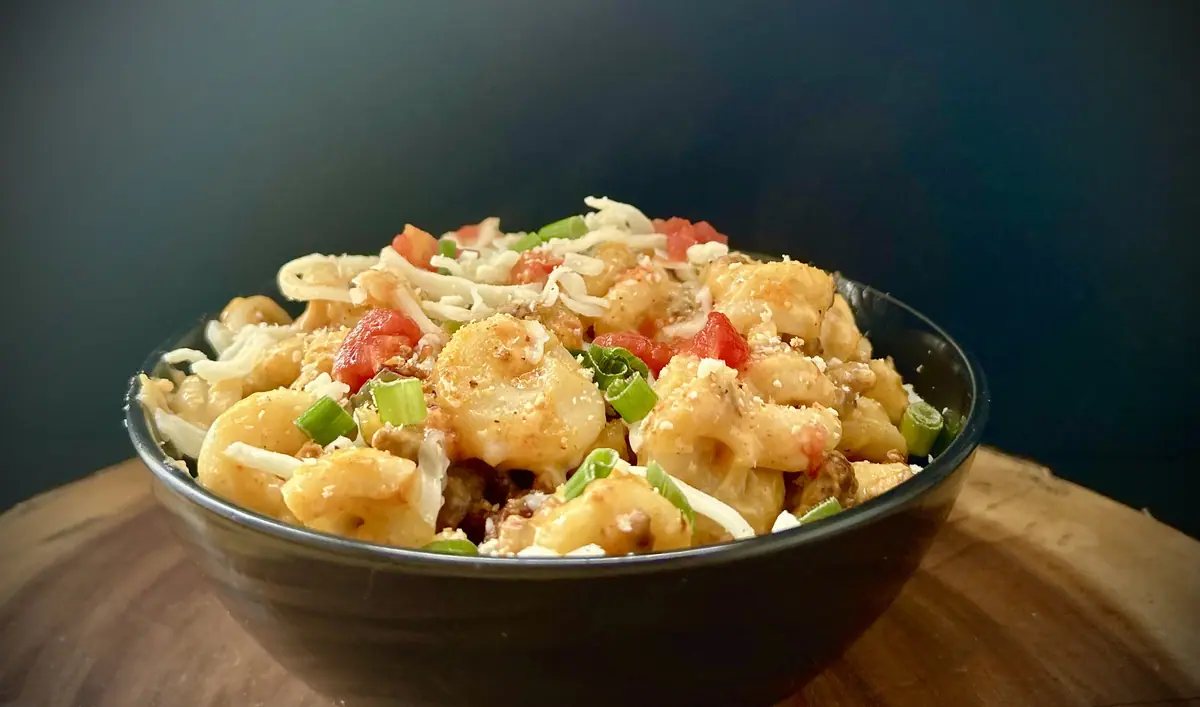 Mac N Noodles food truck catering in Oak Knolls, GA