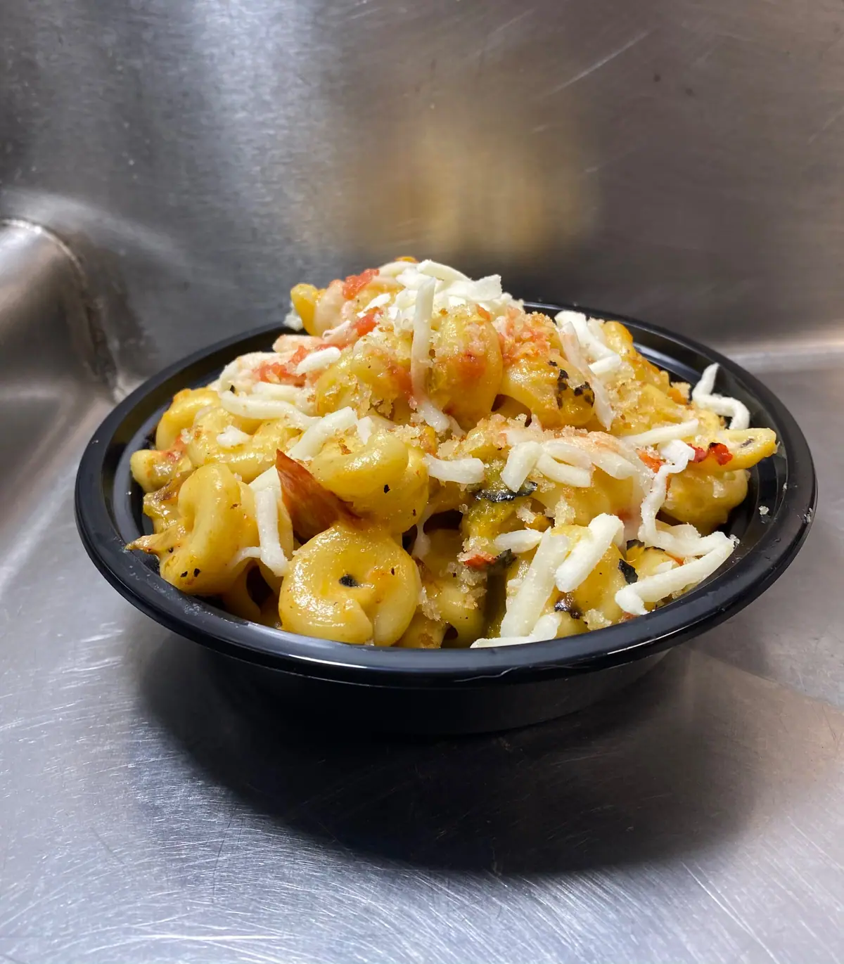 Mac N Noodles food truck catering in Neal Crossing, GA