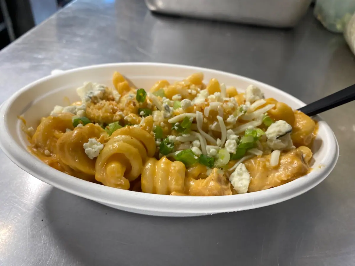 Mac N Noodles food truck catering in Kewanee, GA