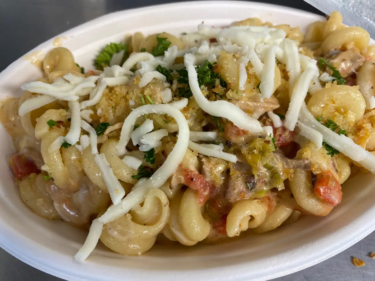 Mac N Noodles food truck catering in Lithonia, GA