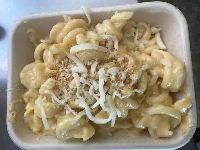 Mac N Noodles food truck catering in Lake Jodeco, GA