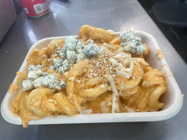 Mac N Noodles food truck catering in Kelltown, GA