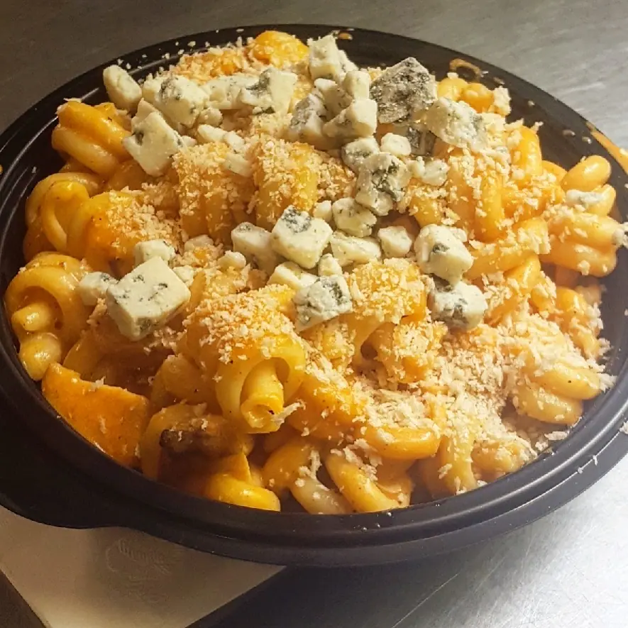 Mac N Noodles food truck catering in Osceola Village, GA