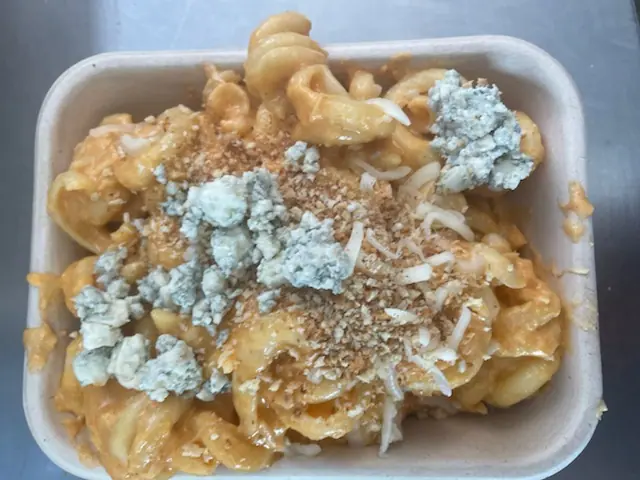 Mac N Noodles food truck catering in Pancras, GA