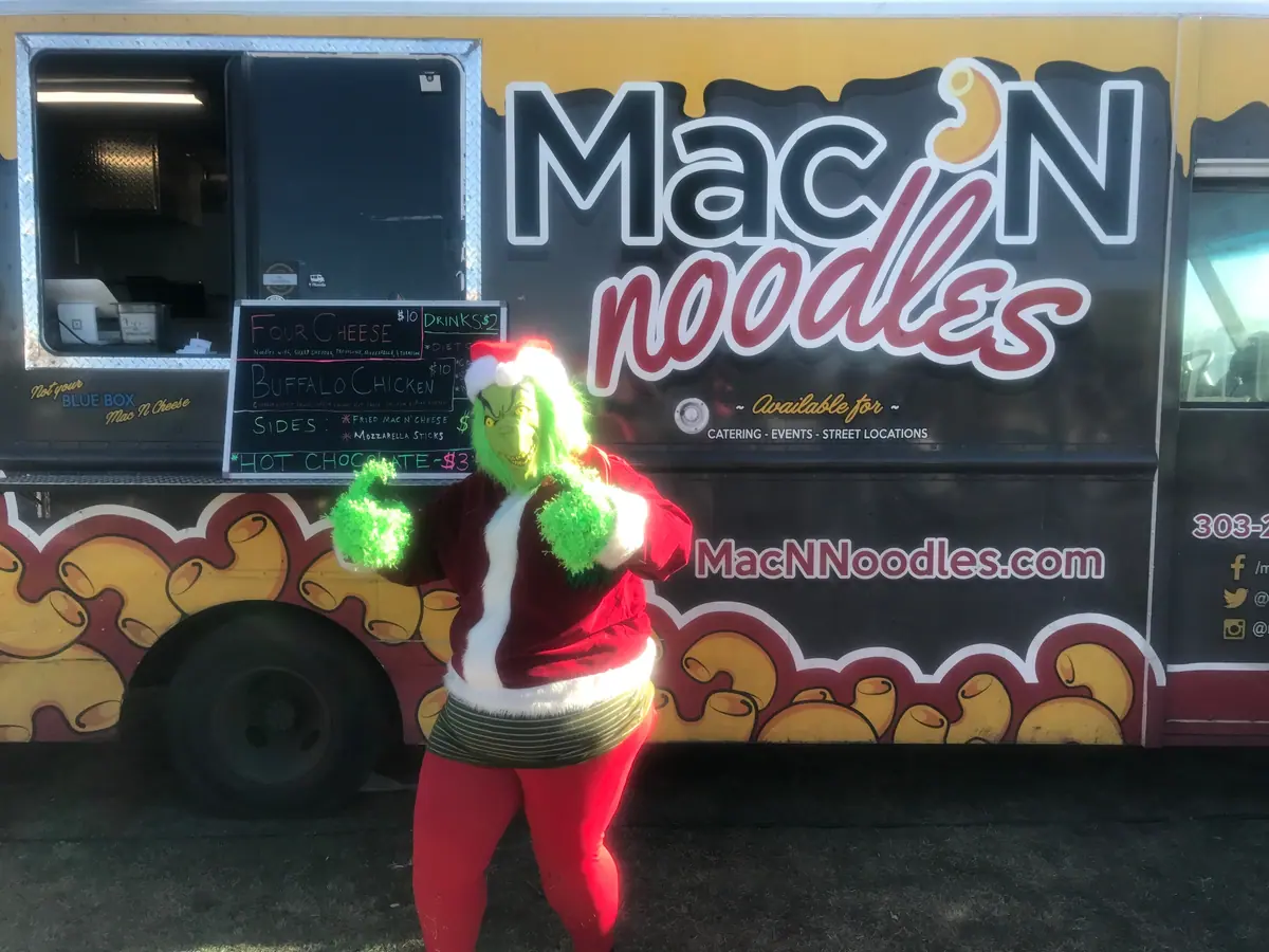 Mac N Noodles food truck at an event