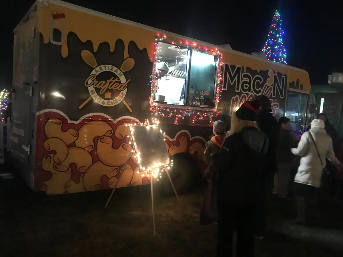 Mac N Noodles food truck at an event