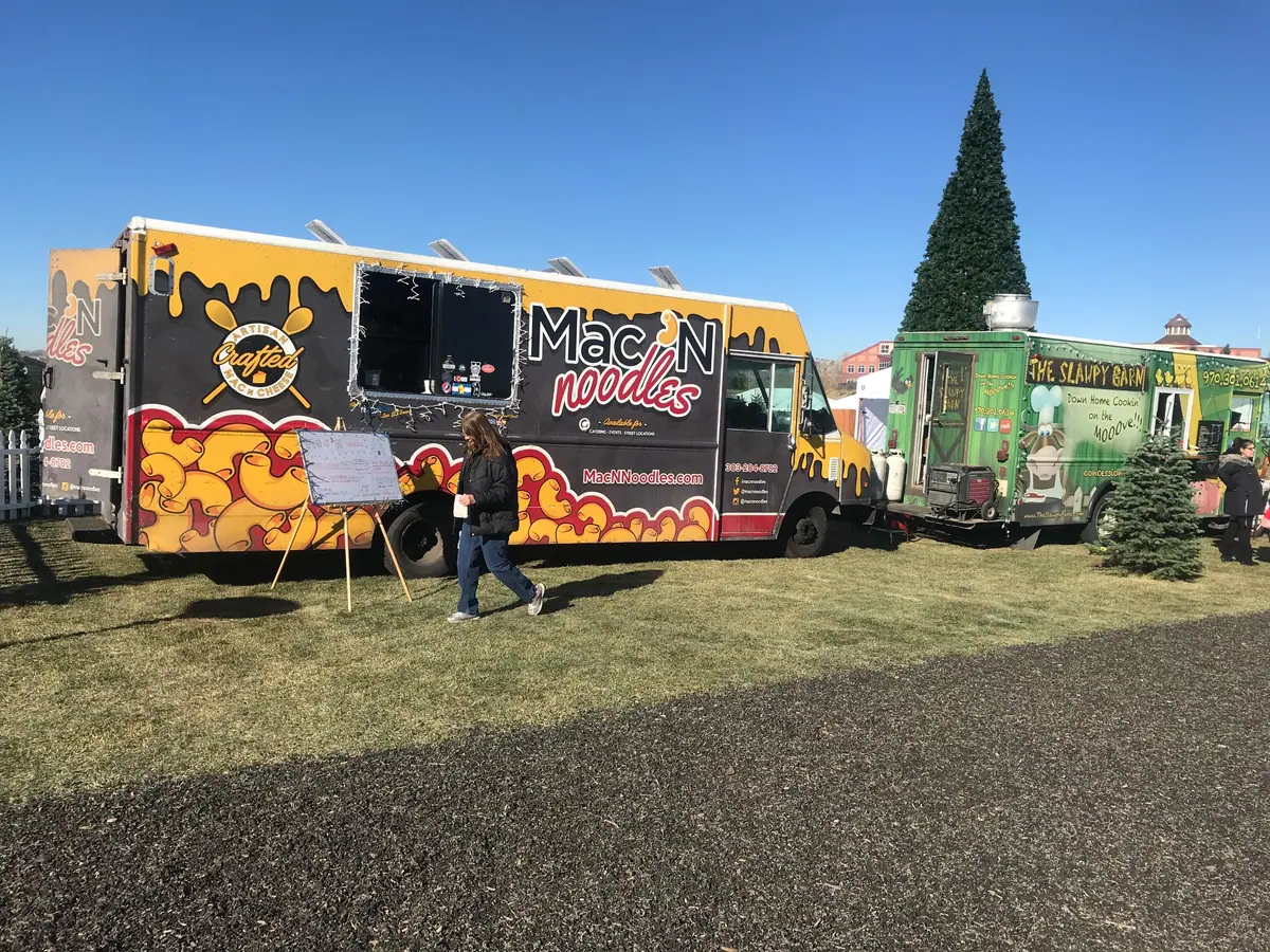 Mac N Noodles food truck at an event