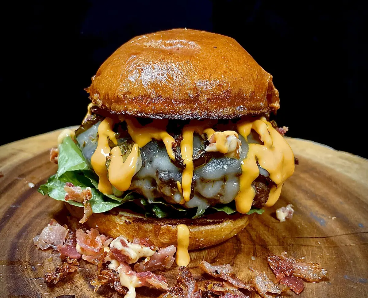 The Burger Bus food truck catering in Austin Oaks, IN