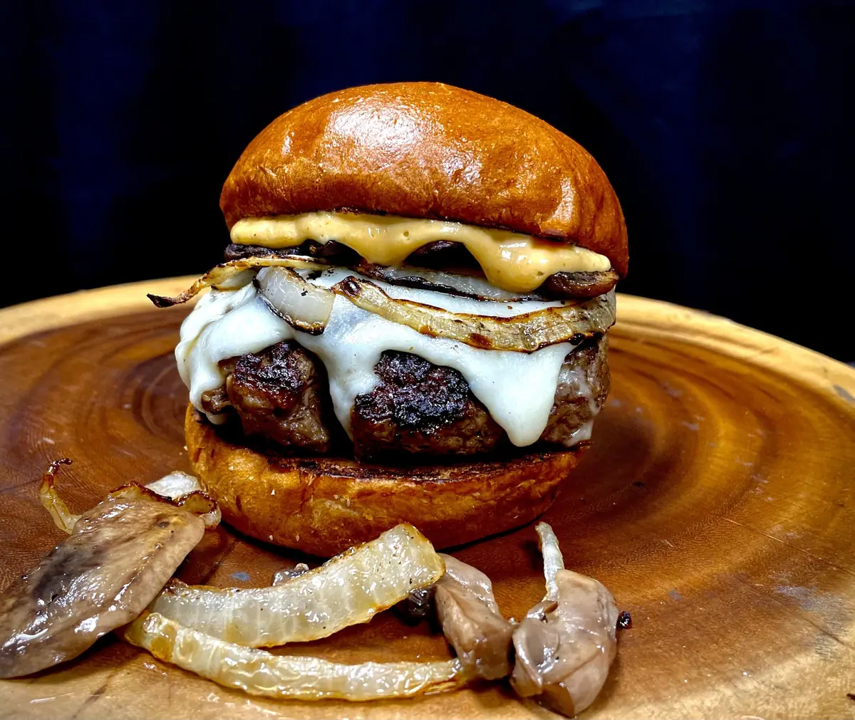 The Burger Bus food truck catering in McLendon-Chisholm, TX